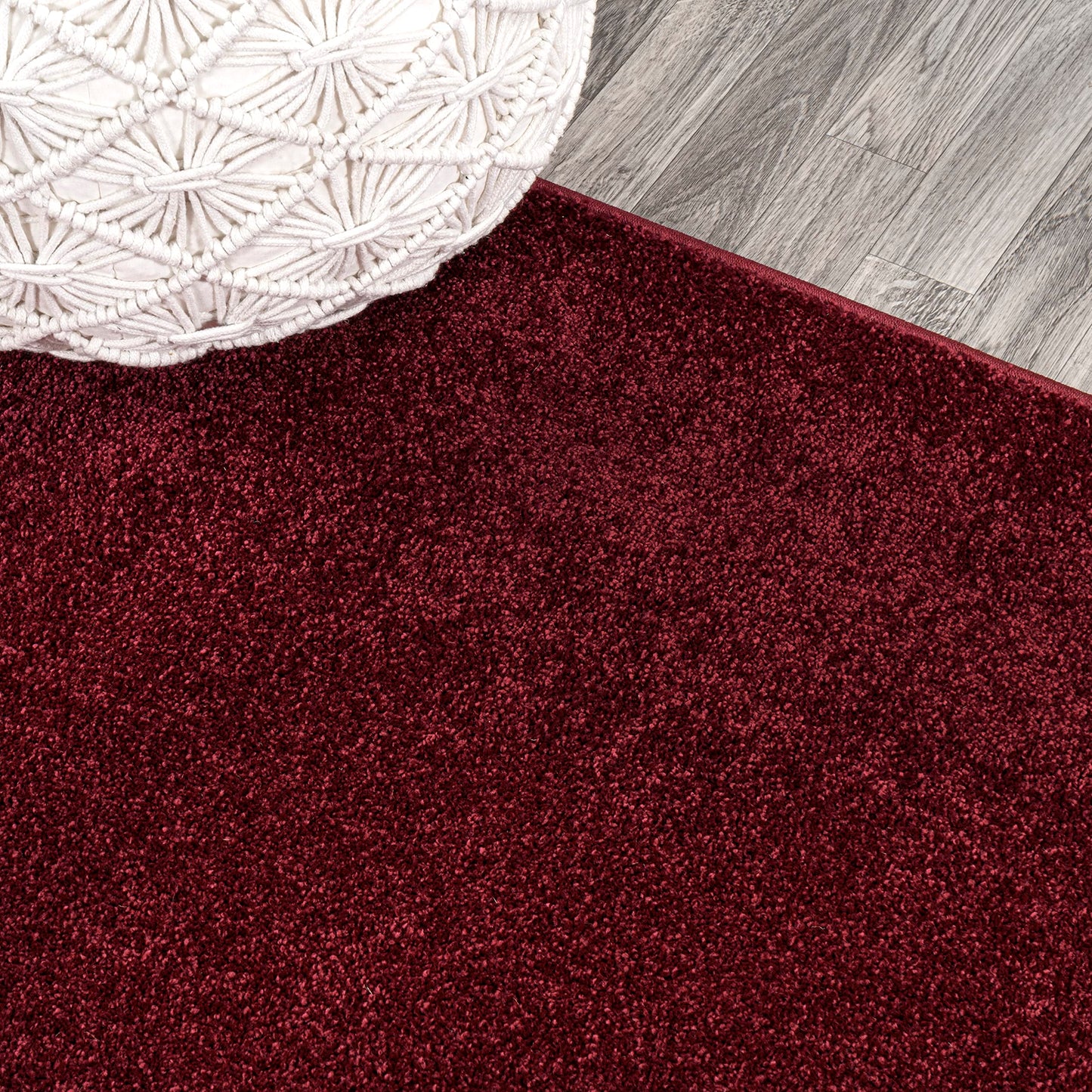 JONATHAN Y Haze Solid Low-Pile Dark Red Indoor Area Rug 3x5, Coastal,Bohemian,Minimalist,Classic, Easy-Cleaning for Living Room,Bedroom,Kitchen,Pet Friendly,Non-Shedding (SEU100Q-3)