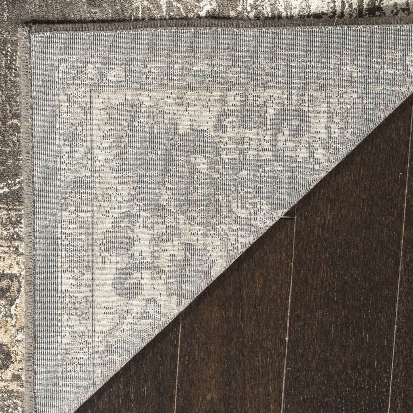 SAFAVIEH Vintage Collection Area Rug - 5'3" x 7'6", Soft Anthracite, Oriental Distressed Viscose Design, Ideal for High Traffic Areas in Living Room, Bedroom (VTG117-330)