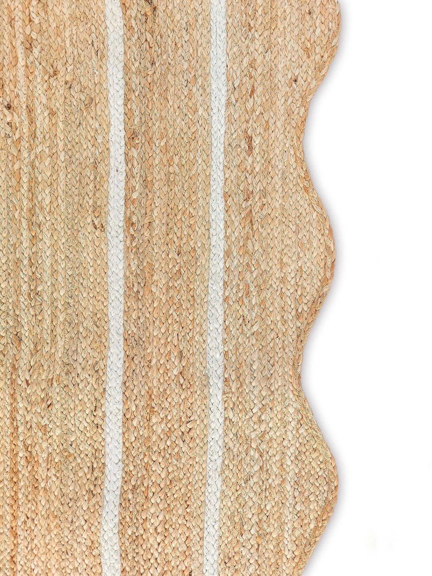 Weaving Village Wave Scalloped Natural Jute Runner, Off White (5'x7')