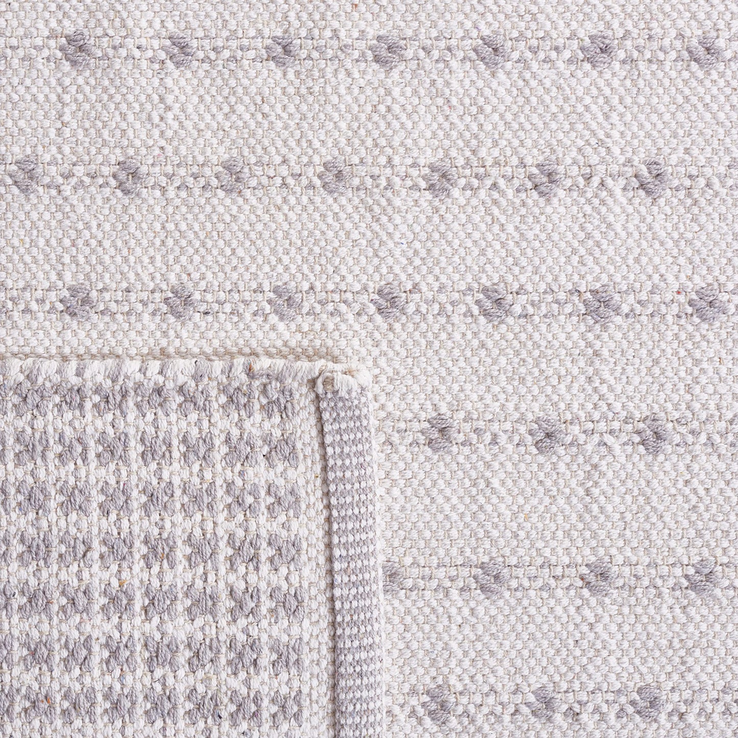 SAFAVIEH Montauk Collection Accent Rug - 4' x 6', Light Grey & Ivory, Flat Weave Cotton Design, Easy Care, Ideal for High Traffic Areas in Entryway, Living Room, Bedroom (MTK714G)