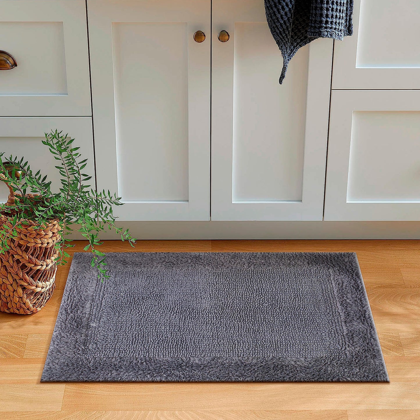 Bath Mat Rug 17x24" Rectangle Charcoal Grey, 100% Pure Cotton, Super Soft Reversible Bath Rug For Bathroom, Plush & Absorbent, Hand Tufted Heavy Weight Construction, Full Reversible Step Out Rugs