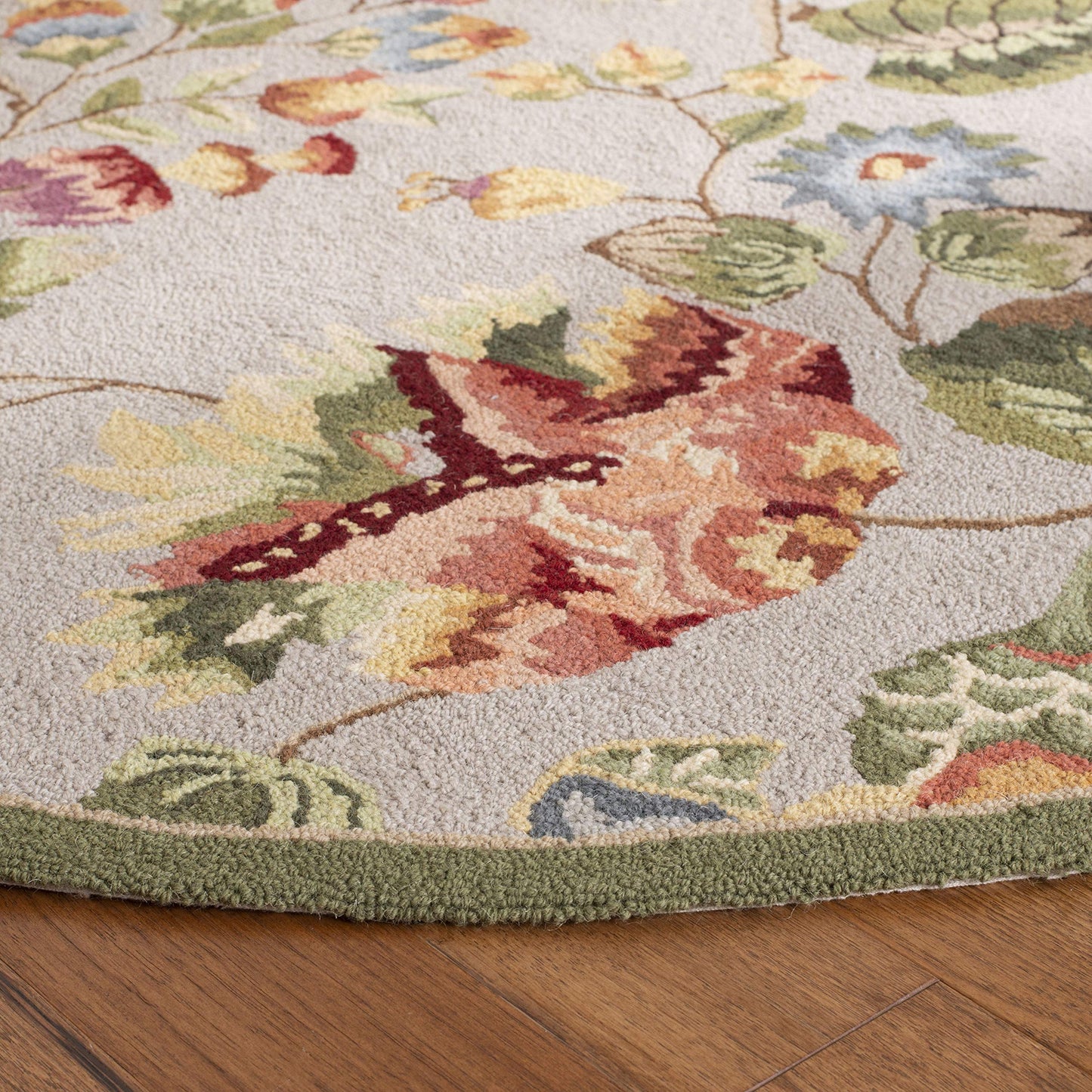 SAFAVIEH Chelsea Collection Area Rug - 4'6" x 6'6" Oval, Sage, Hand-Hooked French Country Wool, Ideal for High Traffic Areas in Living Room, Bedroom (HK331C)