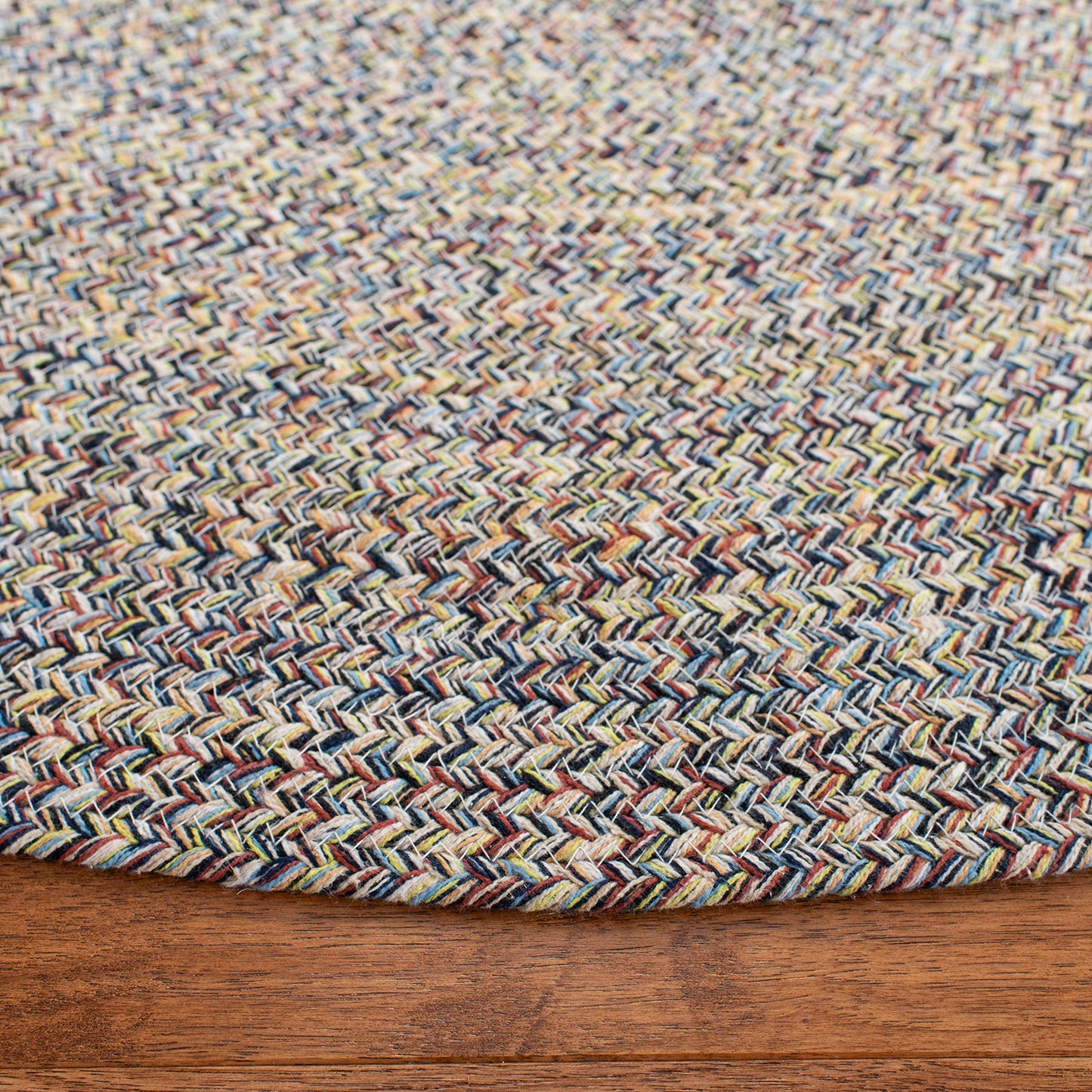 SAFAVIEH Braided Collection 5' Round Blue/Ivory BRD701M Handmade Country Cottage Reversible Cotton Area Rug