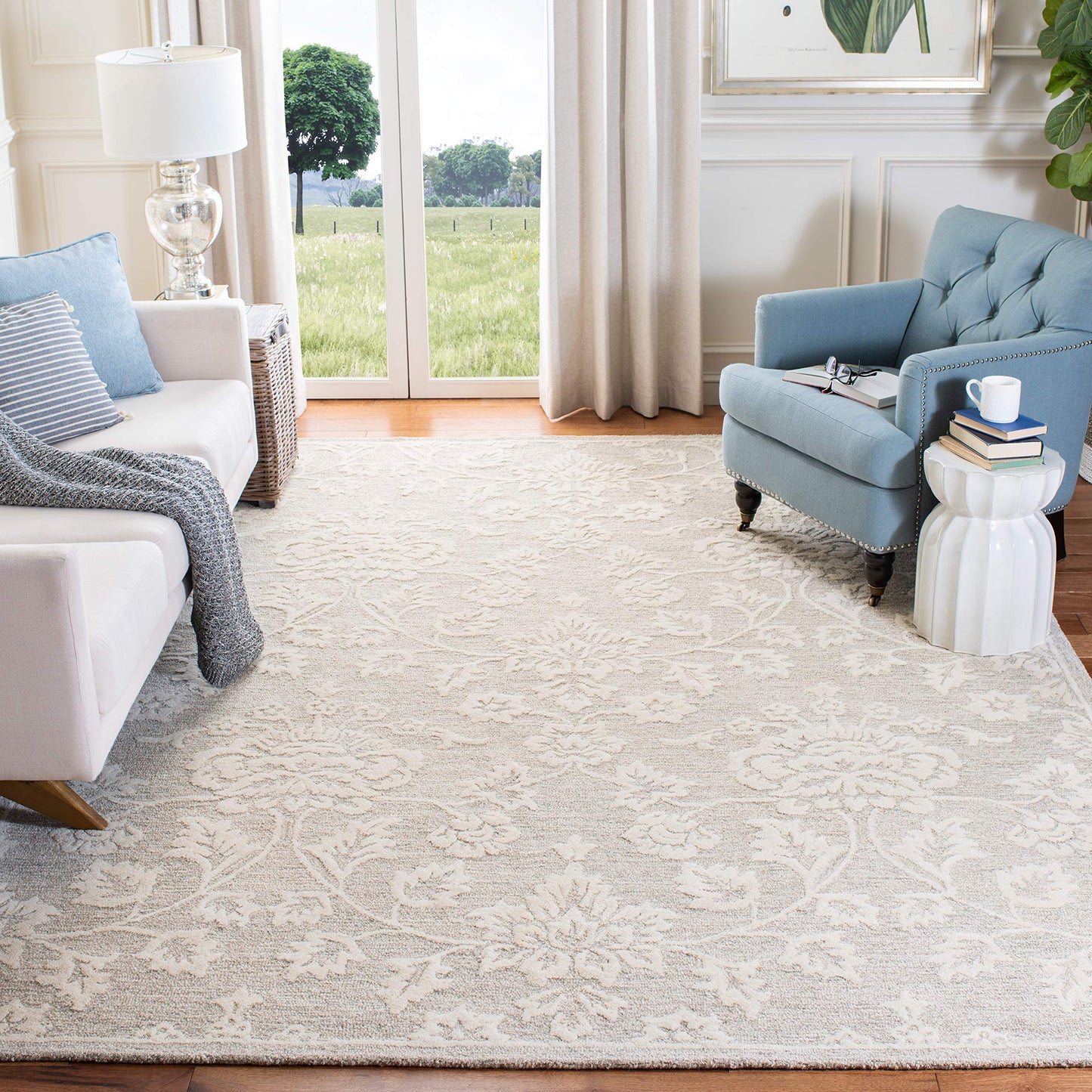 SAFAVIEH Glamour Collection 8' x 10' Beige/Ivory GLM651B Handmade Premium Wool Area Rug