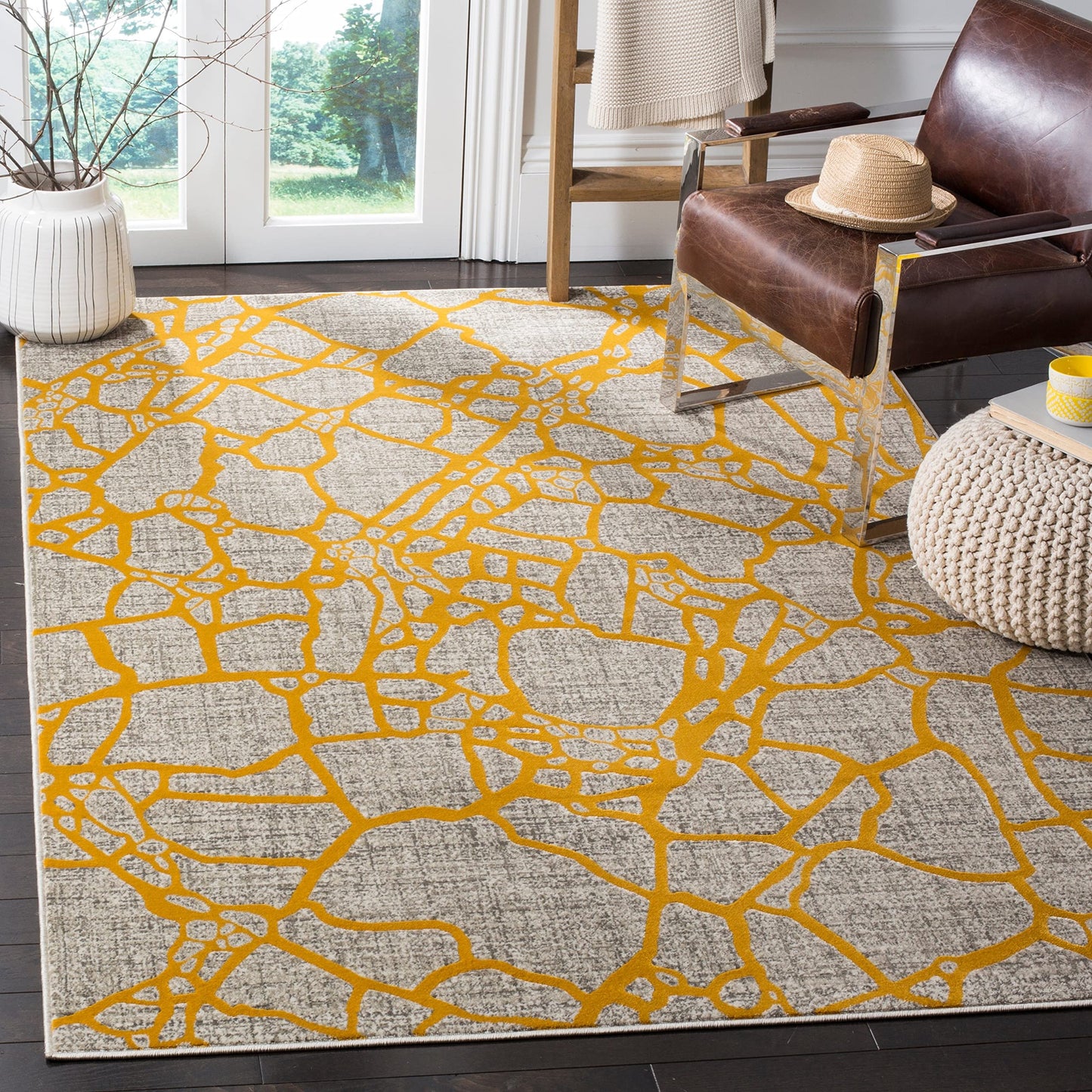SAFAVIEH Porcello Collection Area Rug - 8'2" x 11', Light Grey & Green, Modern Abstract Design, Non-Shedding & Easy Care, Ideal for High Traffic Areas in Living Room, Bedroom (PRL7737G)