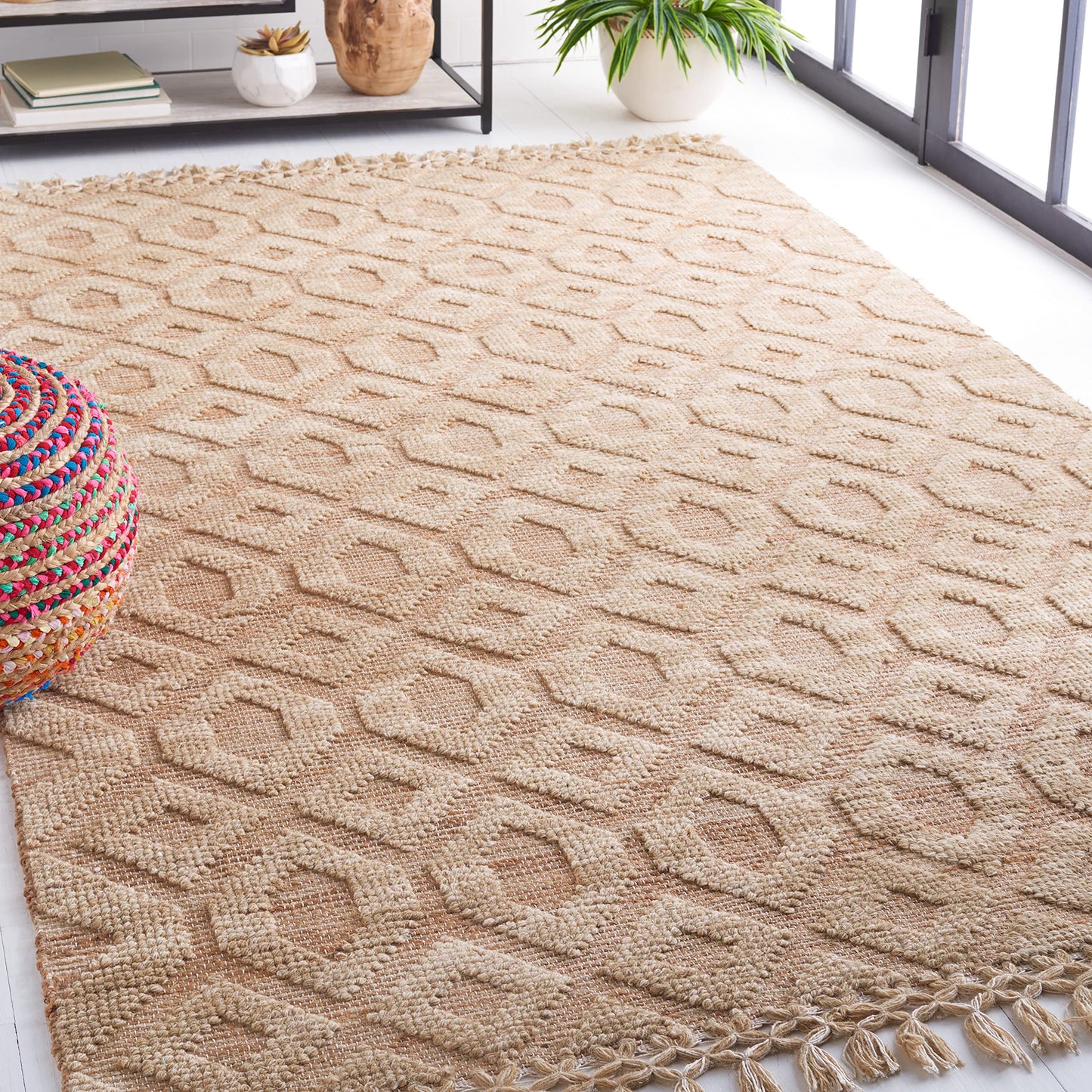 SAFAVIEH Natural Fiber Collection Area Rug - 5' x 8', Natural & Beige, Flat Weave Farmhouse Geometric Jute & Wool Design, Ideal for High Traffic Areas in Living Room, Bedroom (NF381A)