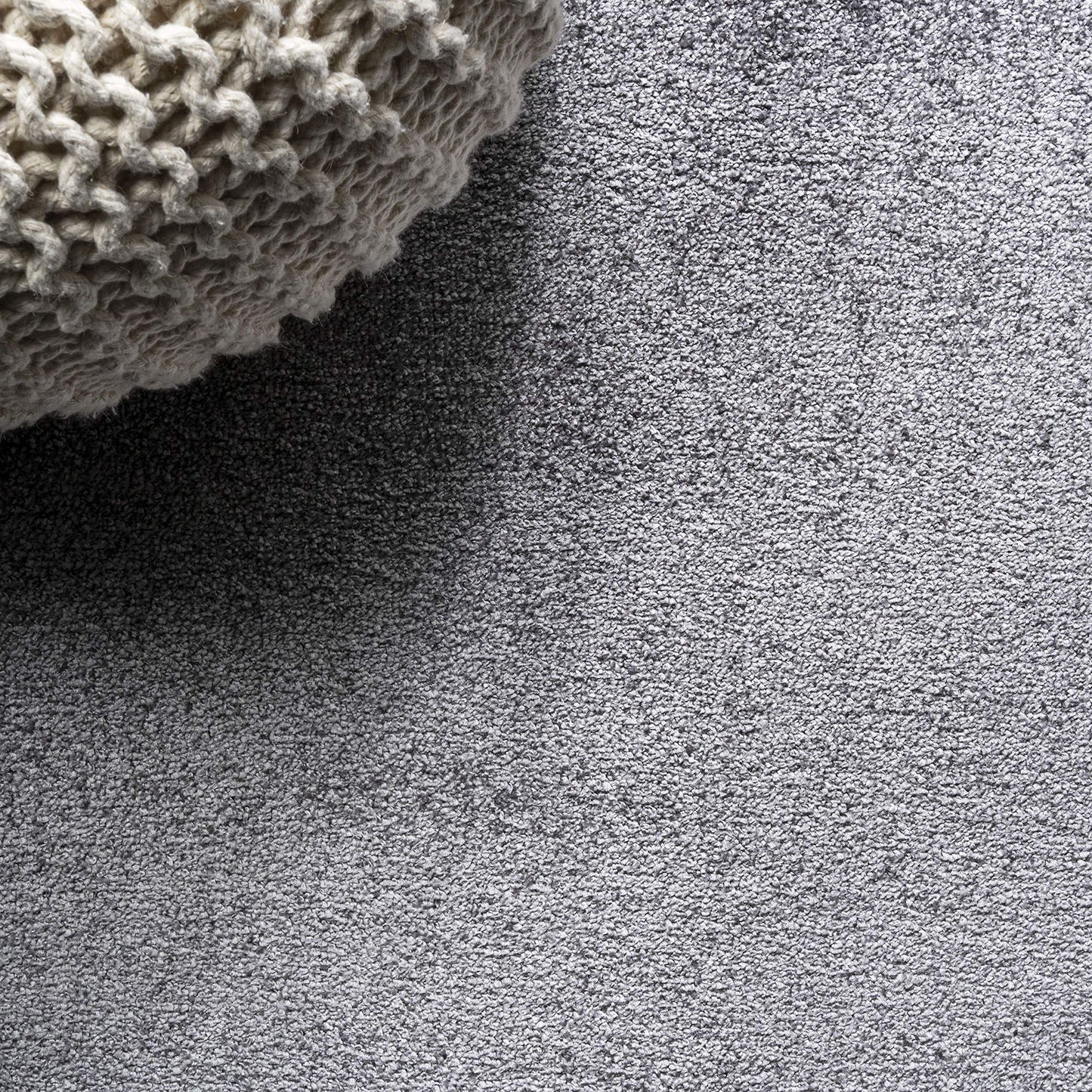 JONATHAN Y Haze Solid Low-Pile Gray Indoor Area Rug 3x5, Coastal,Bohemian,Minimalist,Classic, Easy-Cleaning for Living Room,Bedroom,Kitchen,Pet Friendly,Non-Shedding (SEU100A-3)