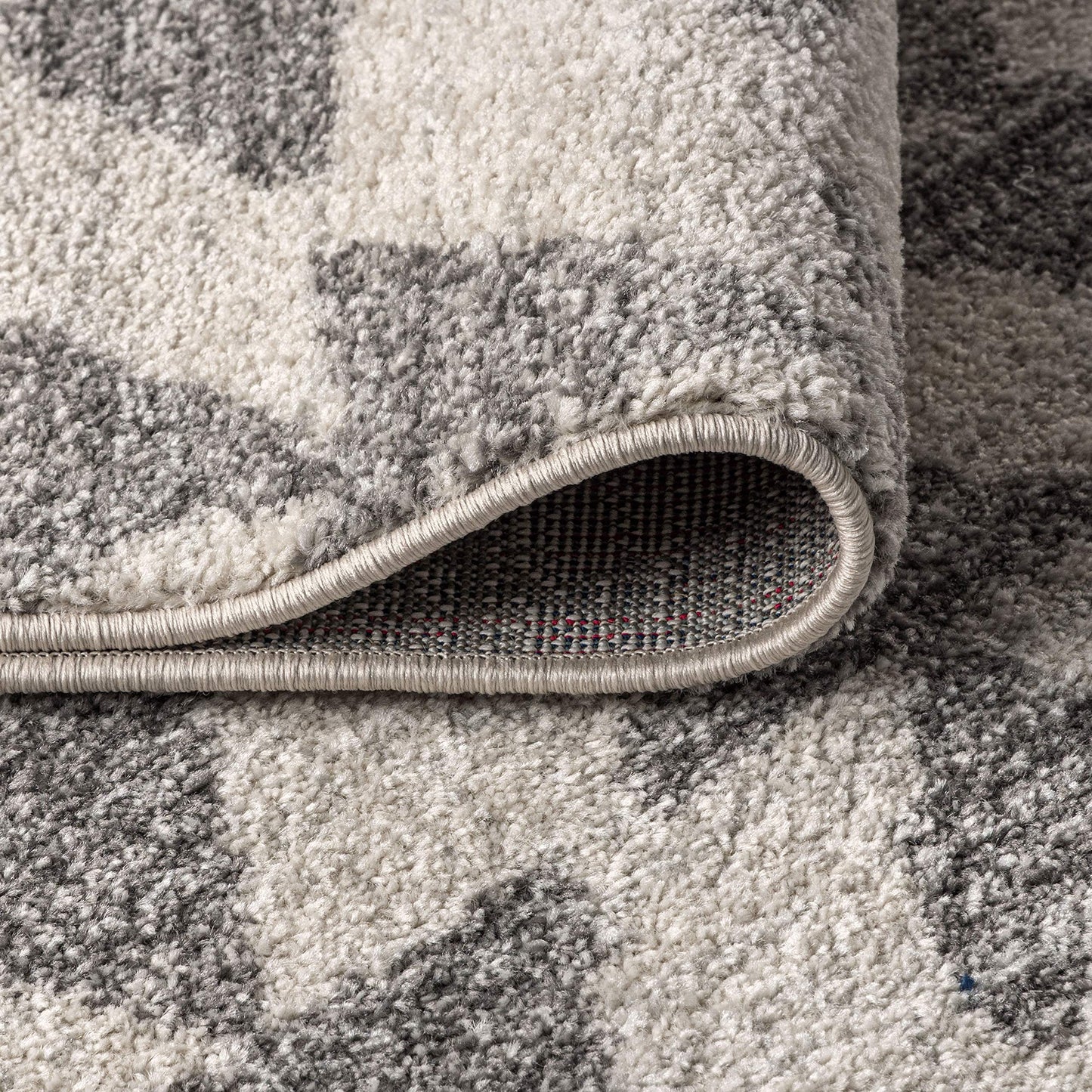 JONATHAN Y Aisha Moroccan Triangle Geometric Cream/Gray Indoor Area Rug, 8x10, Contemporary, Modern, Easy-Cleaning for Living Room, Bedroom, Kitchen, Pet Friendly, Non-Shedding (MOH206B-8)