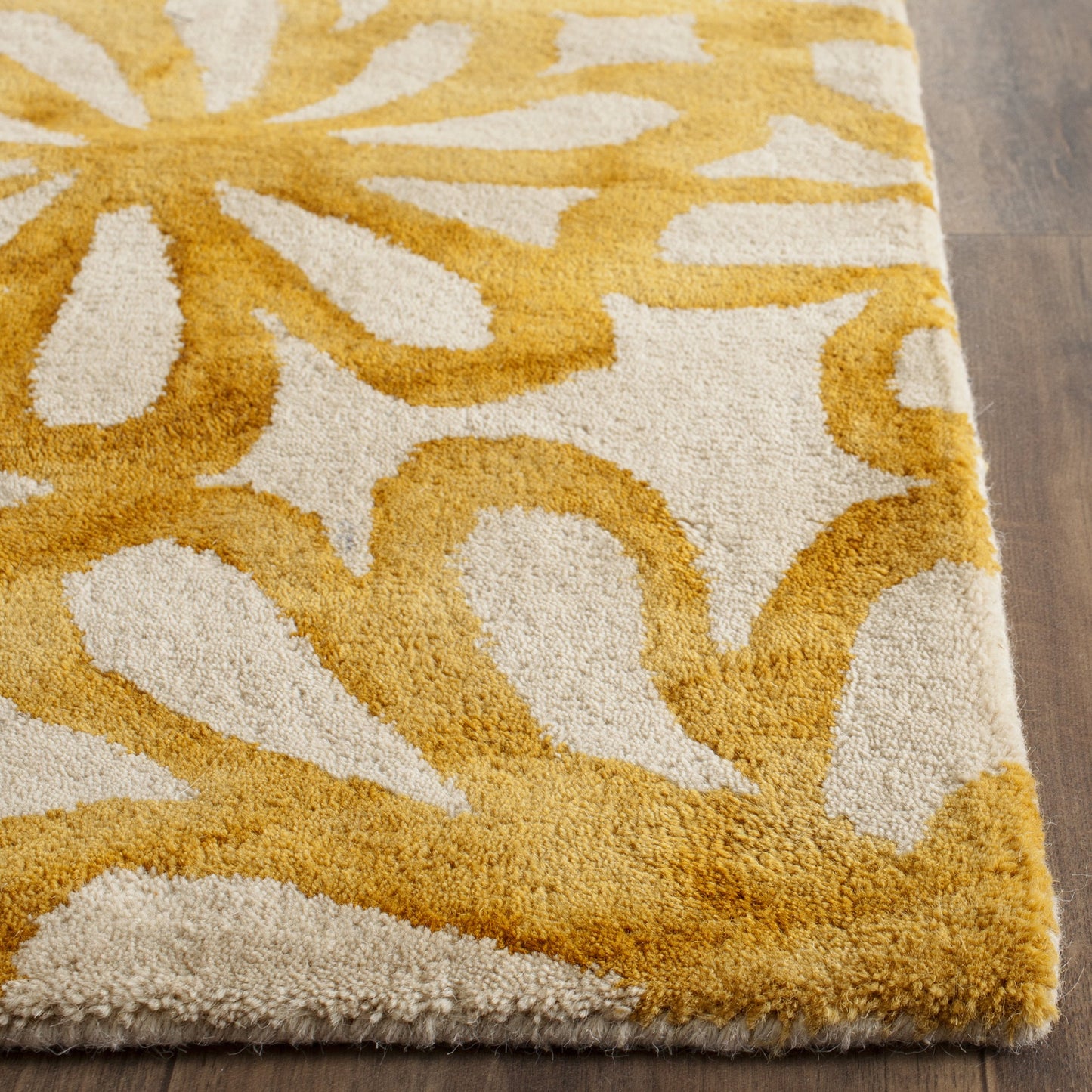 SAFAVIEH Dip Dye Collection 2'3" x 8' Beige / Gold DDY527M Handmade Floral Watercolor Premium Wool Runner Rug