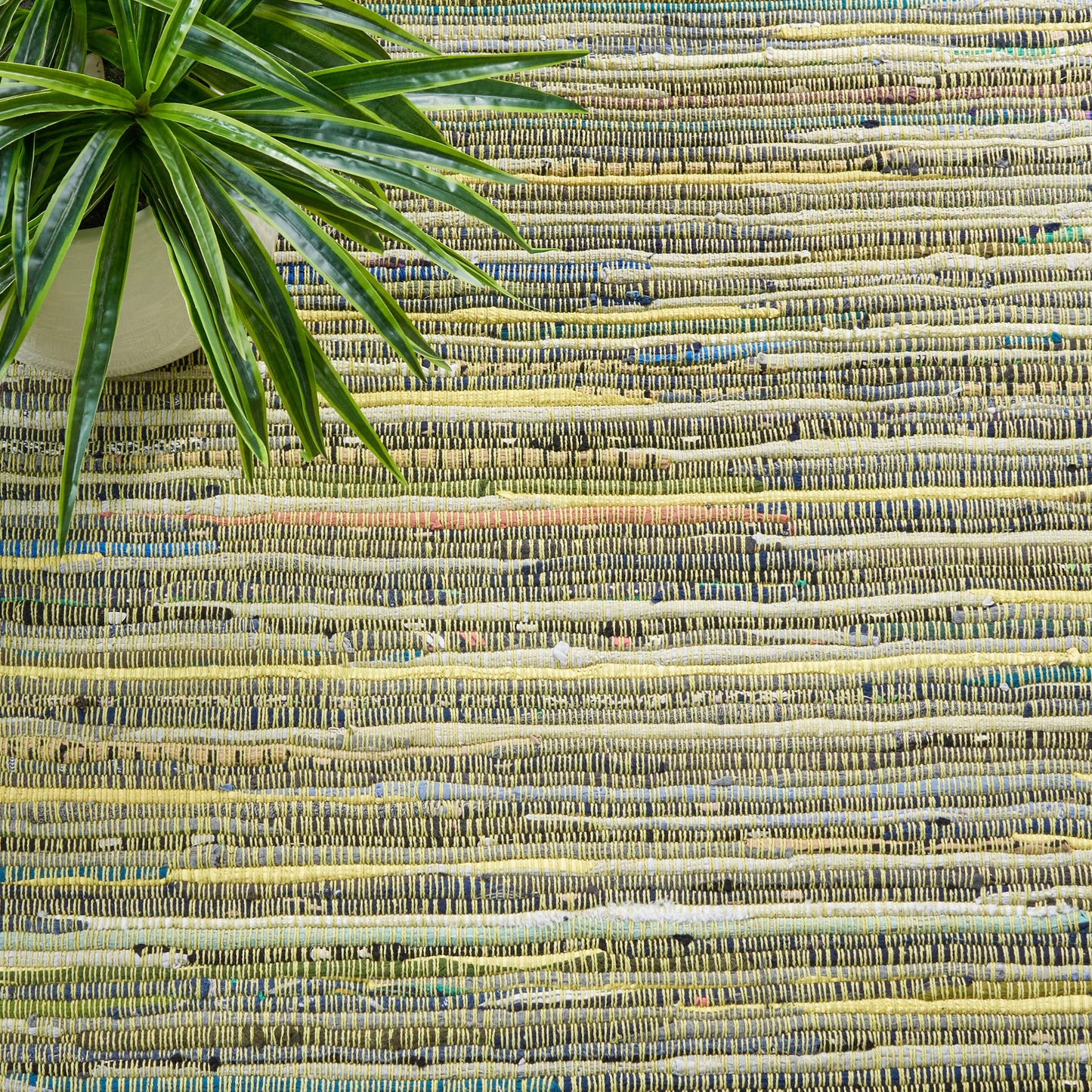 SAFAVIEH Rag Rug Collection Area Rug - 5' x 8', Light Green & Multi, Handmade Boho Stripe Cotton, Ideal for High Traffic Areas in Living Room, Bedroom (RAR127D)
