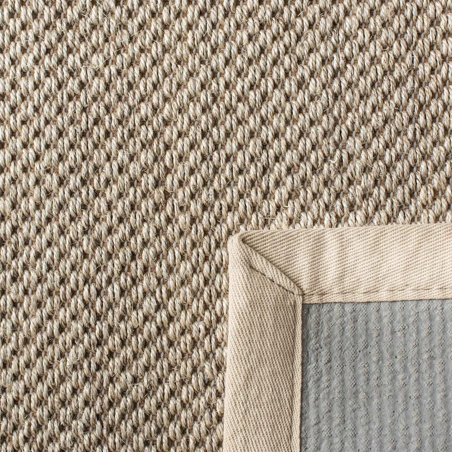SAFAVIEH Area Rug 9' Round - Natural Fiber Collection - Marble & Beige, Sisal, Woven Design with Border (NF143C)