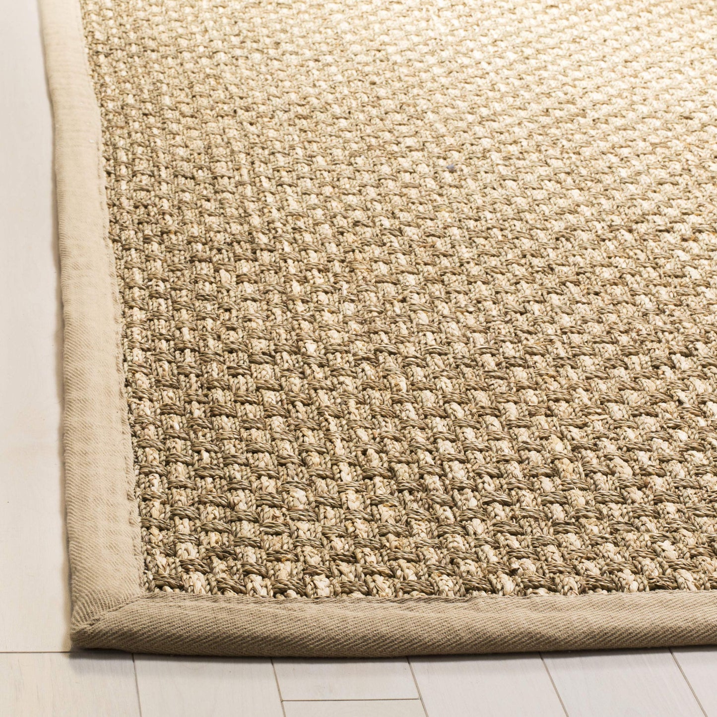 SAFAVIEH Area Rug 4x6 - Natural Fiber Collection - Natural & Beige, Seagrass, Basketweave Pattern with Border, Ideal for Living Room, Bedroom, Dining Space (NF118A)