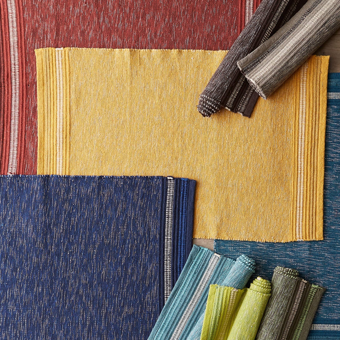 DII Variegated Recycled Yarn Modern Edge Stripe, 2x3', Stone