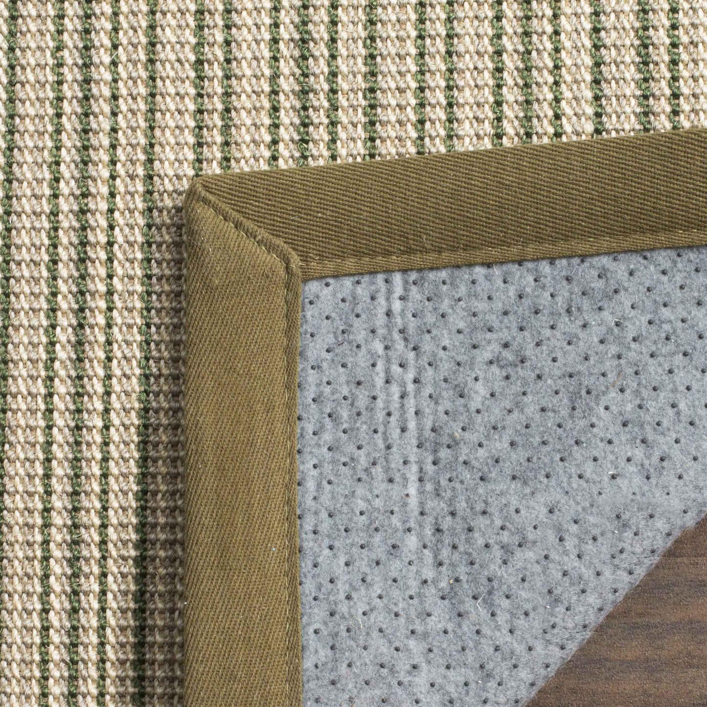 SAFAVIEH Natural Fiber Collection Accent Rug - 4' x 6', Green & Green, Border Stripe Sisal Design, Easy Care, Ideal for High Traffic Areas in Entryway, Living Room, Bedroom (NF442A)