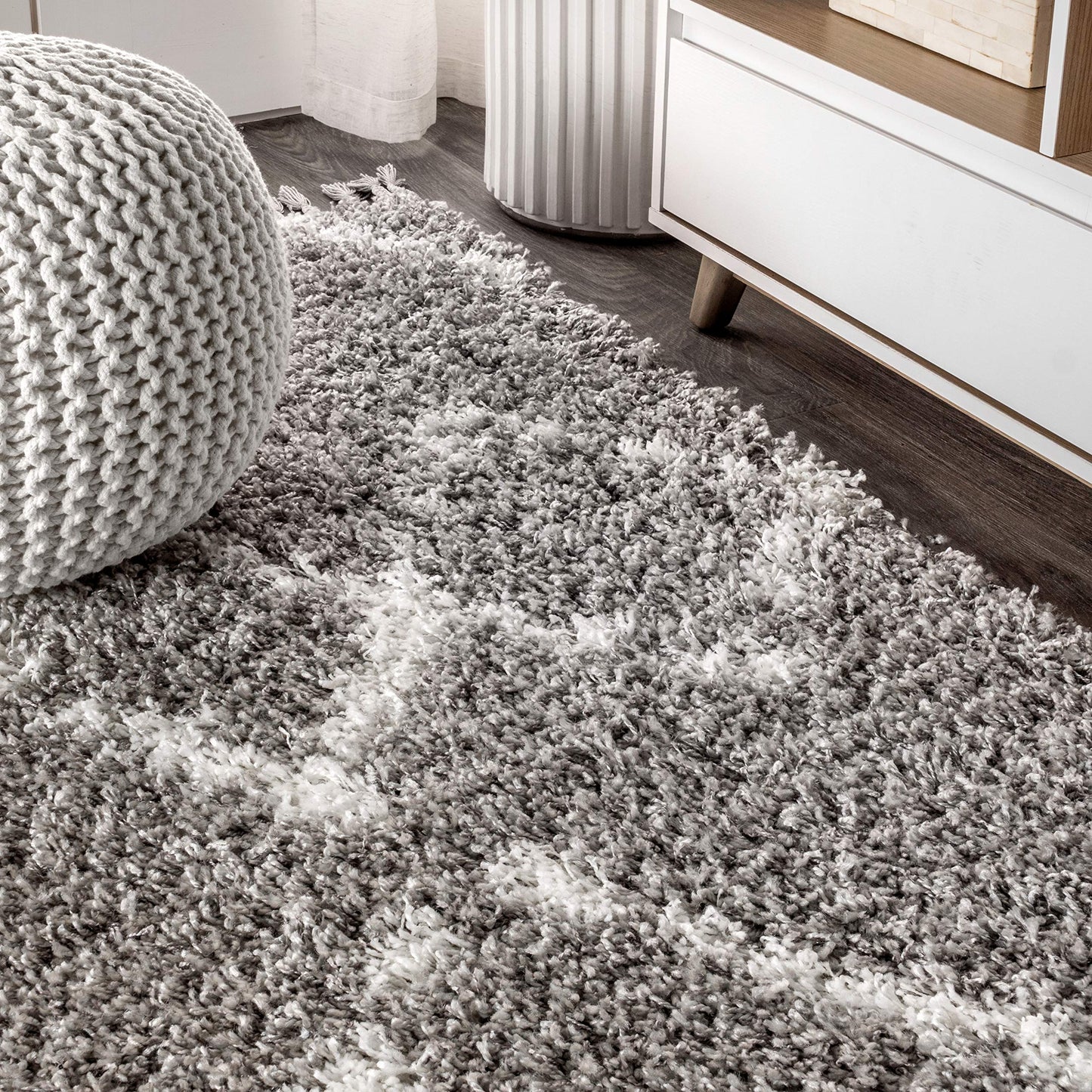 JONATHAN Y Mercer Shag Plush Tassel Gray/Ivory Indoor Area Rug, 3x5, Moroccan Geometric Trellis, Contemporary, Easy-Cleaning for Living Room, Bedroom, Kitchen, Pet Friendly, Non-Shedding (MCR102C-3)