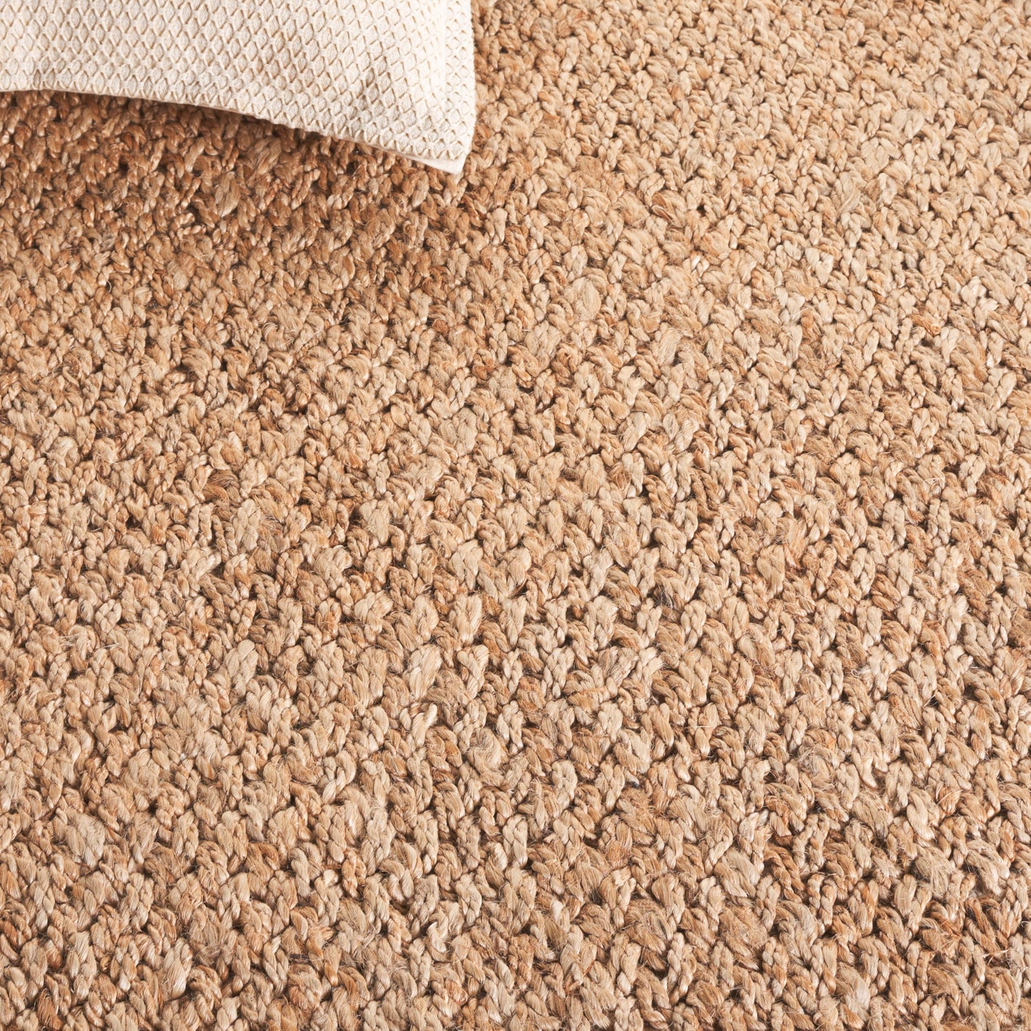 SAFAVIEH Natural Fiber Collection Area Rug - 4' x 6', Natural, Geometric Design, Ideal for High Traffic Areas in Living Room, Bedroom, Dining (NFB876A)
