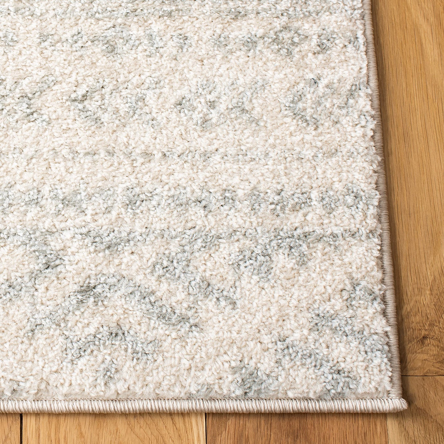 SAFAVIEH Tulum Collection Area Rug - 9' Square, Ivory & Light Grey, Moroccan Boho Tribal Design, Non-Shedding & Easy to Clean, Ideal for Living Room, Bedroom, Dining Space (TUL272G)