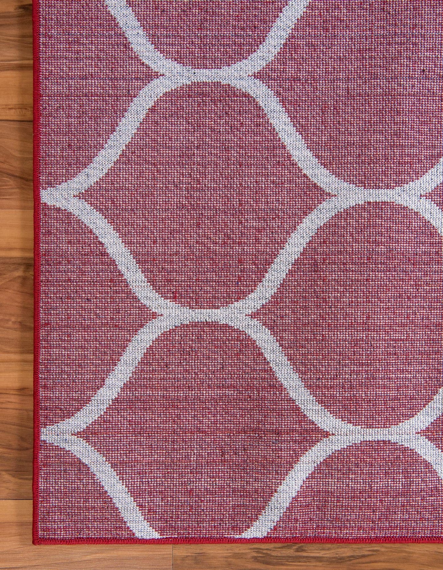 Rugs.com Lattice Frieze Collection Rug – 2' x 3' Red Medium Rug Perfect for Living Rooms, Large Dining Rooms, Open Floorplans