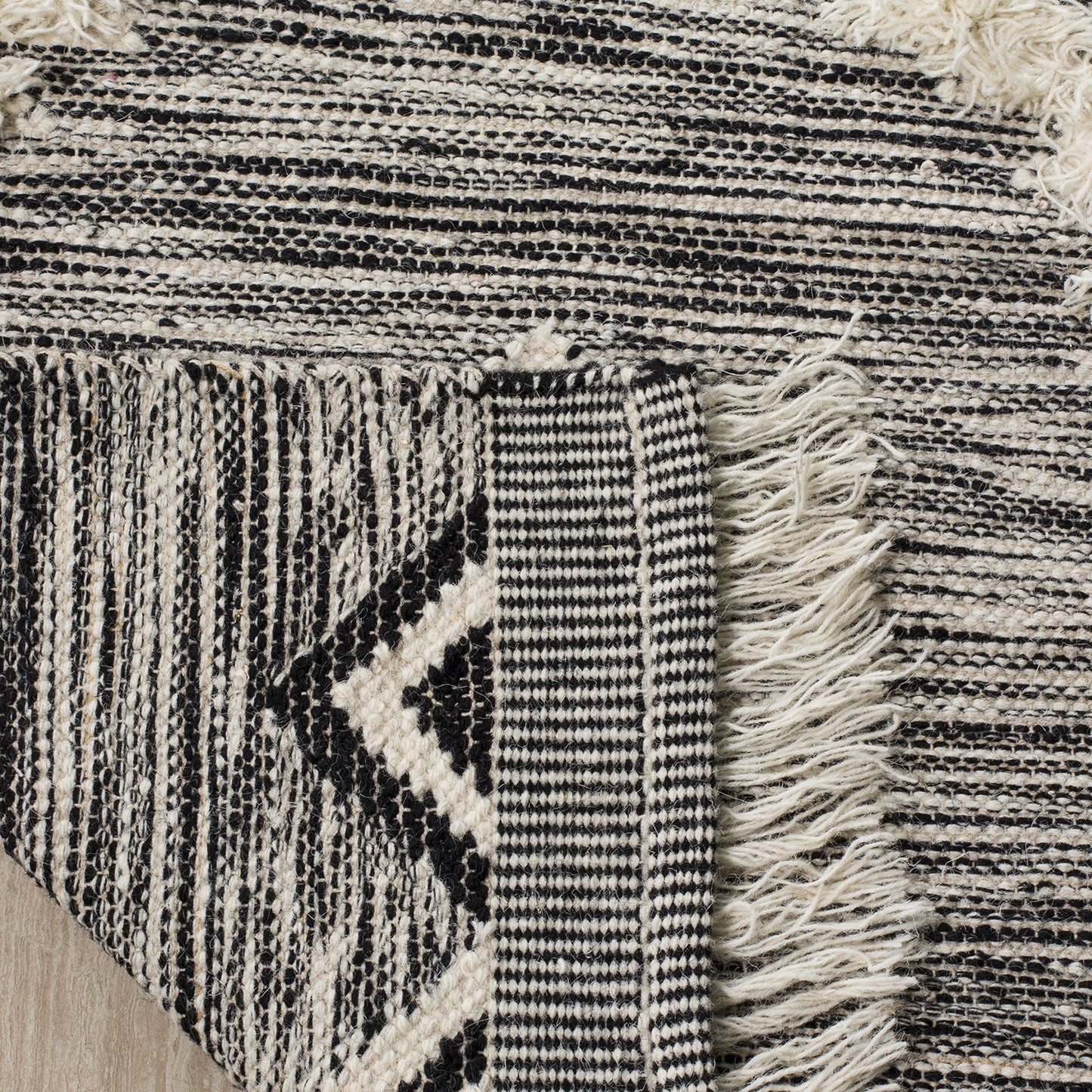 SAFAVIEH Kenya Collection Runner Rug - 2'3" x 8', Black & Ivory, Hand-Knotted Moroccan Tribal Tassel Wool, Ideal for High Traffic Areas in Living Room, Bedroom (KNY906H)