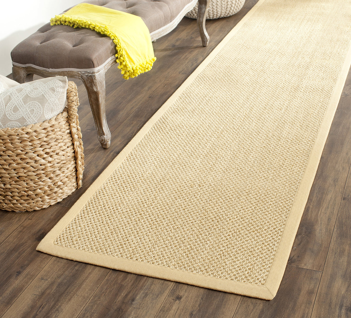 SAFAVIEH Natural Fiber Collection Runner Rug - 2'6" x 6', Maize & Wheat, Sisal, Woven Design with Border (NF443A)