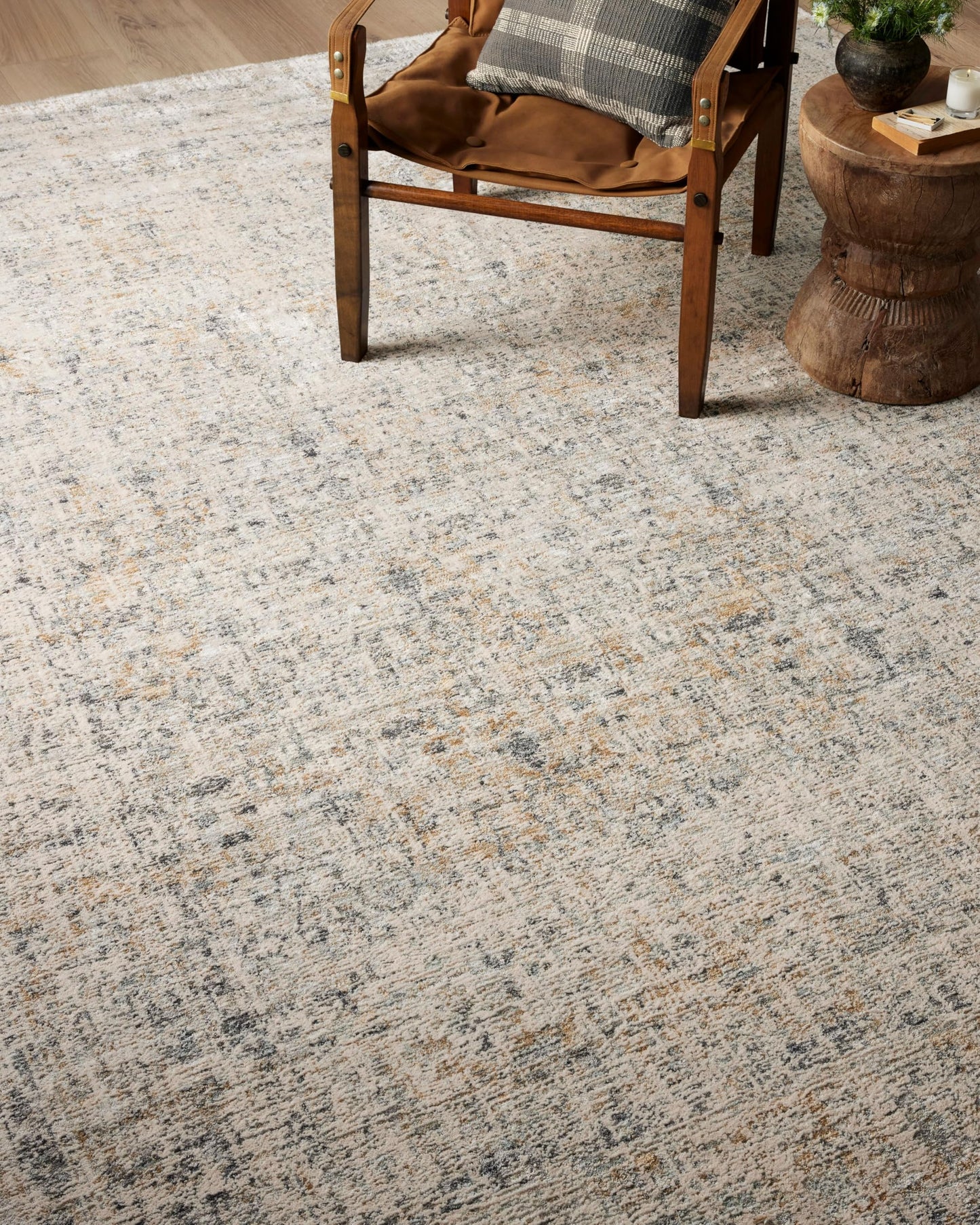 Loloi Amber Lewis Alie Collection ALE-02 Sand/Sky 7'-10'' x 10', .13'' Pile Height, Area Rug