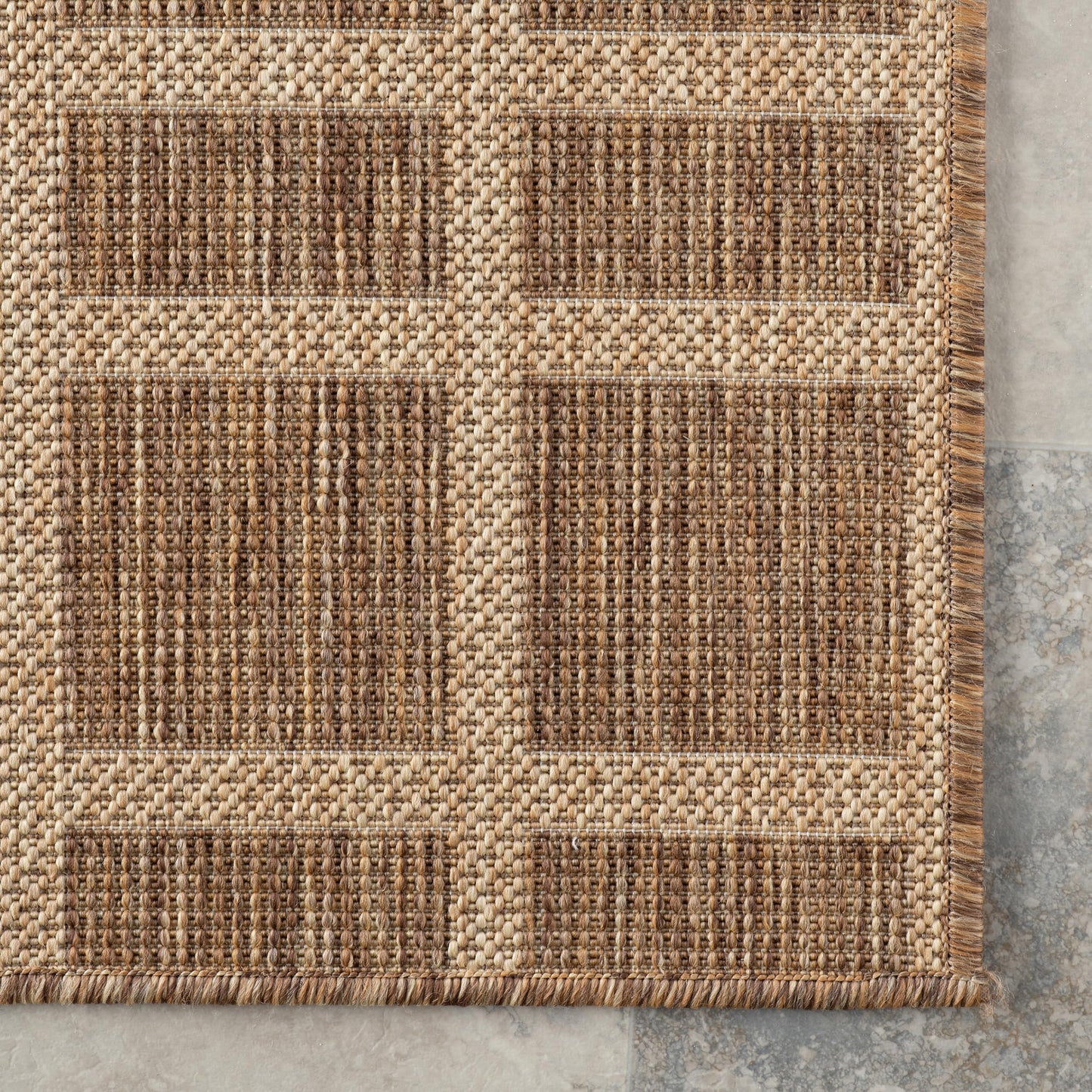 Nuloom Vanya Checkered 5' x 8' Indoor/Outdoor Area Rug for Living Room Patio Deck Front Porch, Light Brown