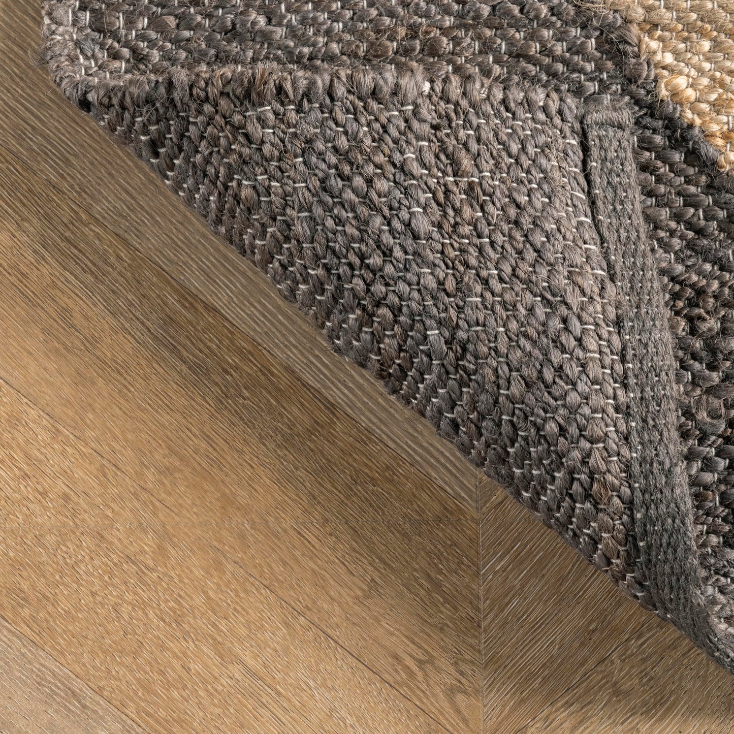 nuLOOM Pandora Diamond Jute Area Rug - 4x6, Global Inspired Black/Ivory Neutral Rug for Dining, Living, Kitchen