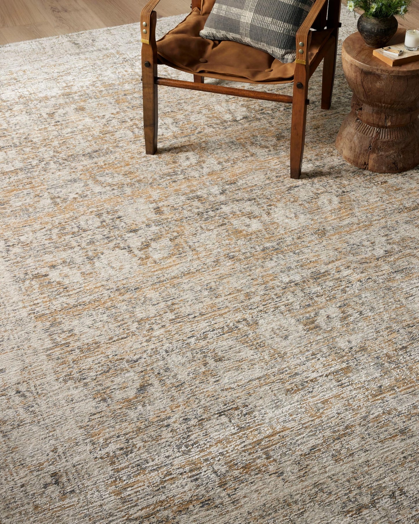 Loloi Amber Lewis Alie Collection ALE-05 Gold/Beige 7'-10'' x 10', .13'' Pile Height, Area Rug