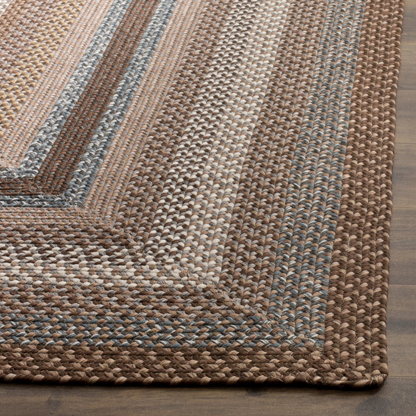 SAFAVIEH Washable Rug Outdoor Braided Collection - 7'x 10', Brown & Multi, Handmade & Reversible, Non-Shedding & Easy to Clean, Ideal for Patio, Backyard, Mudroom (BRD313A)
