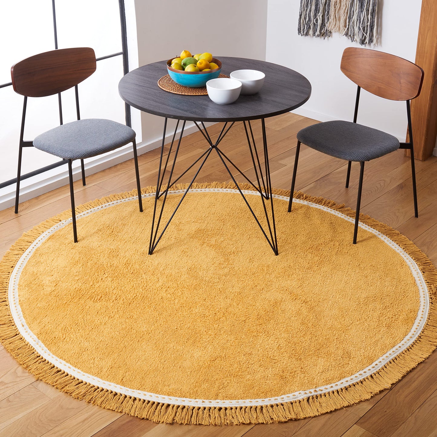 SAFAVIEH Washable Rug Easy Care Collection - 6' Round, Yellow & Ivory, Handmade Cotton, Easy to Clean, Ideal for Living Room, Bedroom, Dining Space (ECR204C)