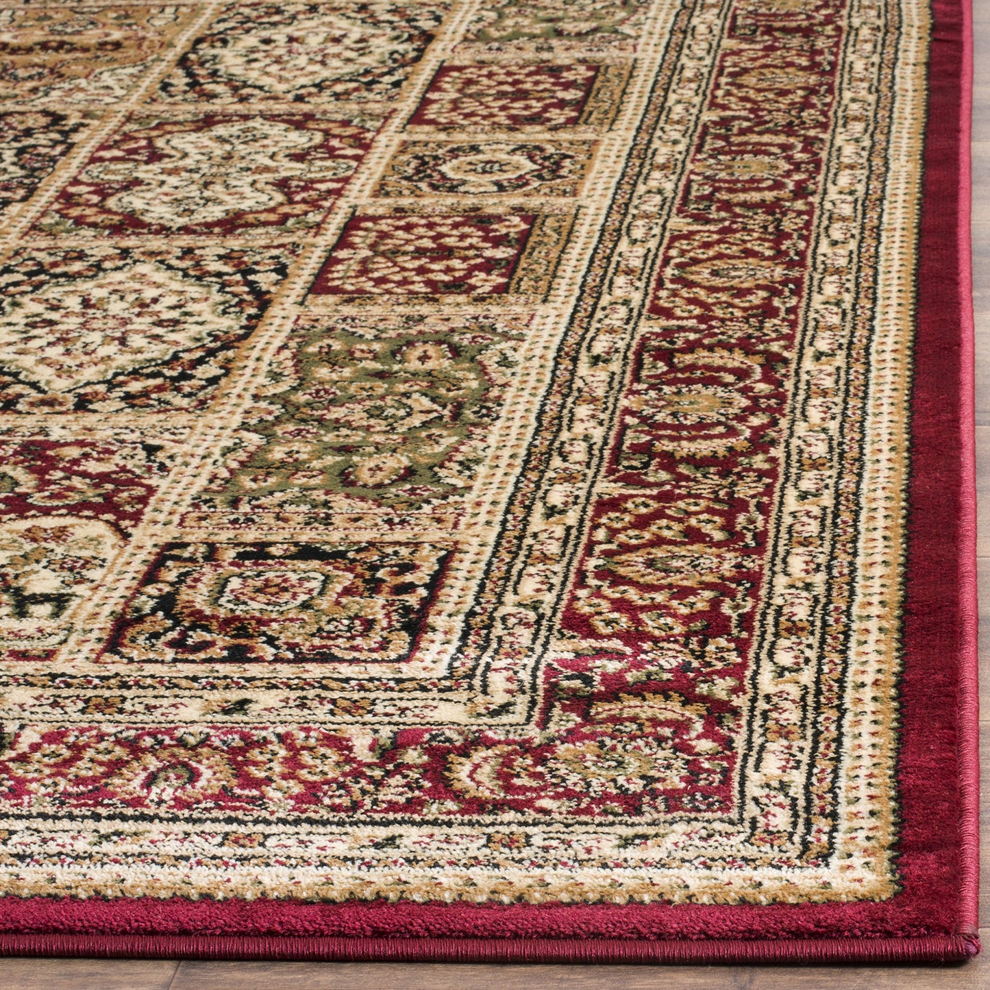 SAFAVIEH Lyndhurst Collection Area Rug - 6' x 9', Multi & Red, Traditional Oriental Design, Non-Shedding & Easy Care, Ideal for High Traffic Areas in Living Room, Bedroom (LNH217B)