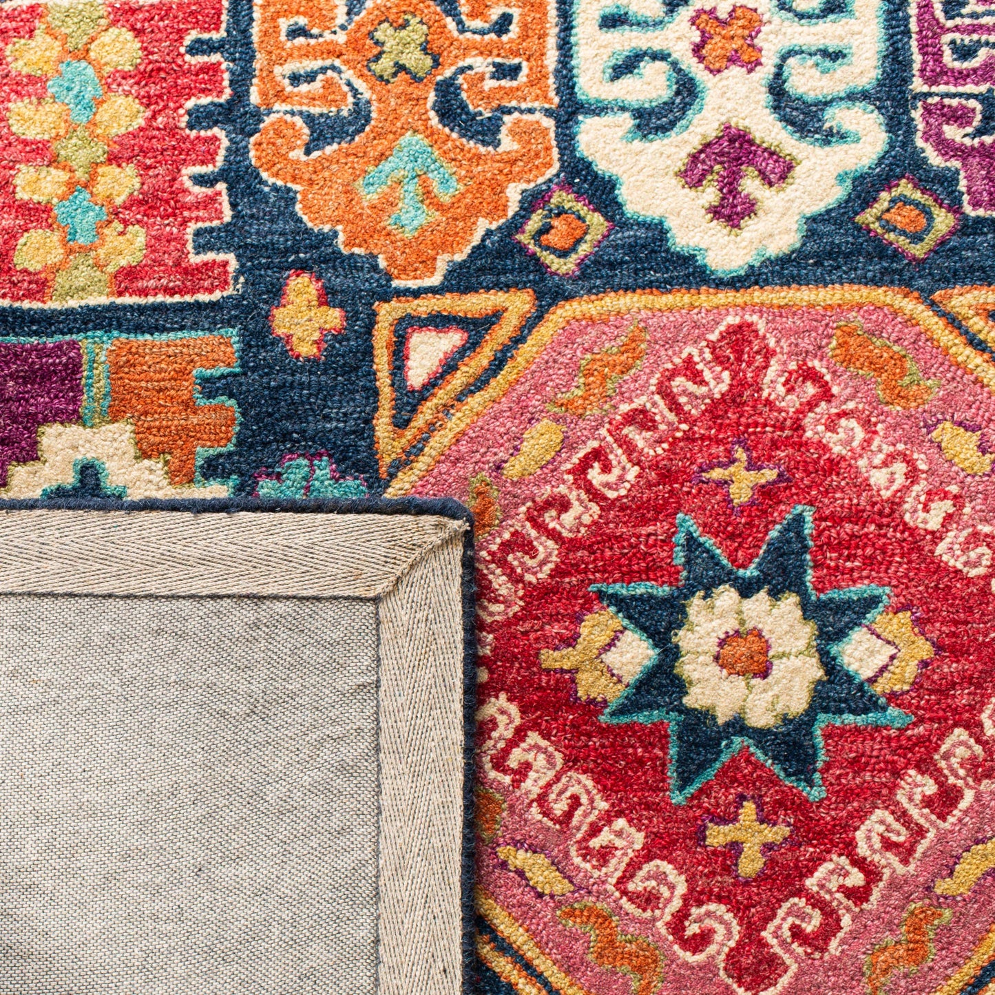 SAFAVIEH Aspen Collection Area Rug - 5' x 8', Blue & Red, Handmade Boho Wool, Ideal for High Traffic Areas in Living Room, Bedroom (APN518M)