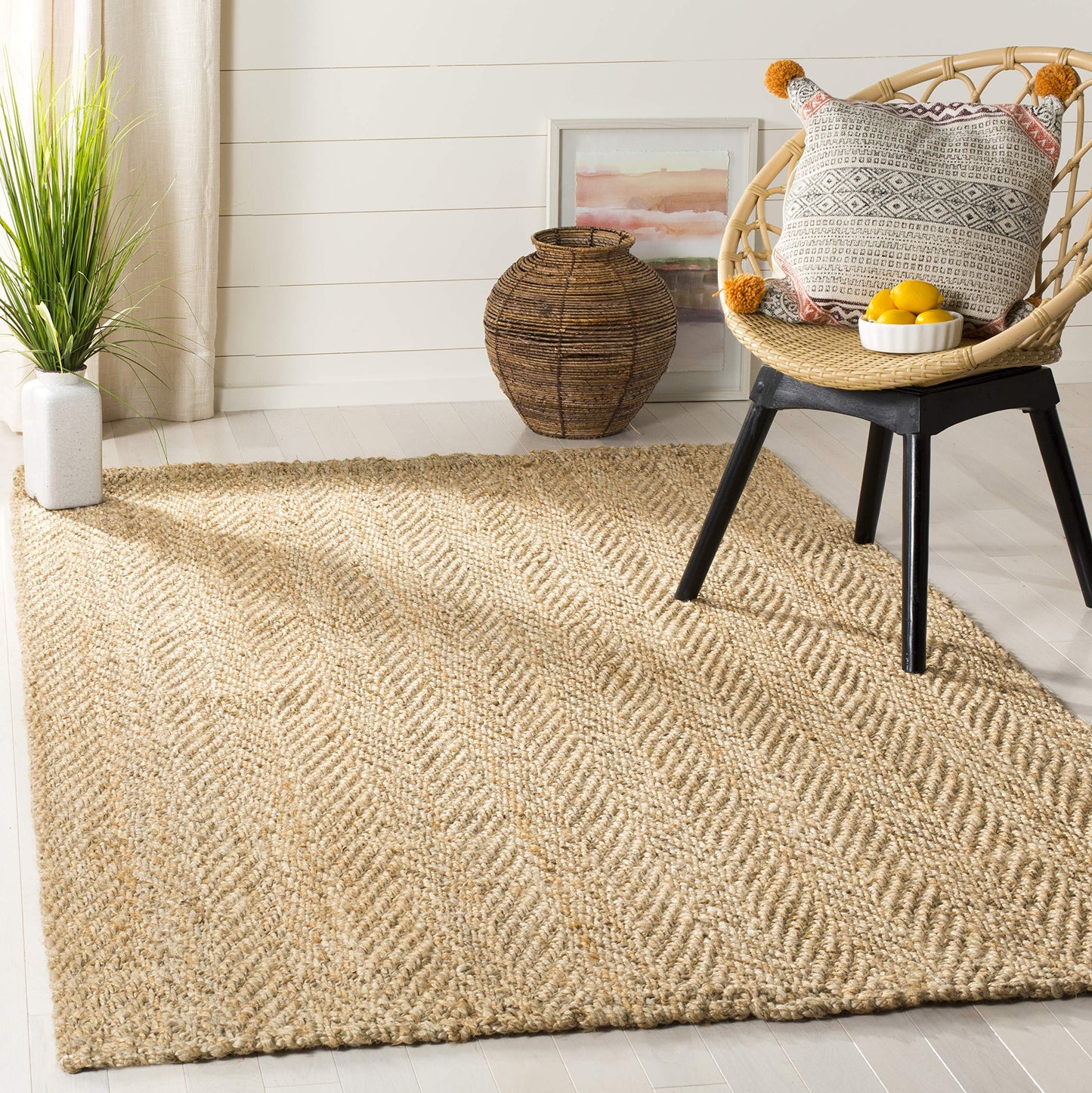 SAFAVIEH Natural Fiber Collection Accent Rug - 4' x 6', Natural, Handmade Jute, Ideal for High Traffic Areas in Entryway, Living Room, Bedroom (NF263A)