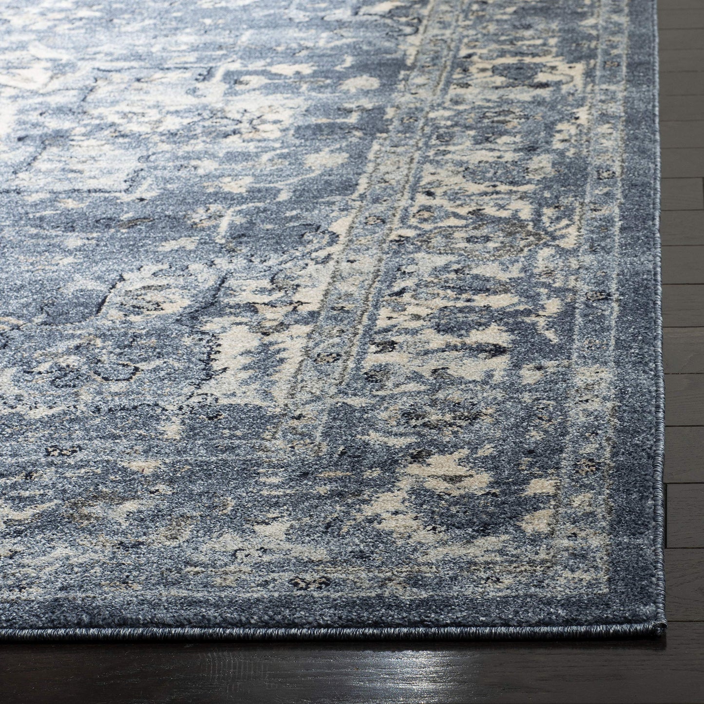 SAFAVIEH Charleston Collection Area Rug - 9' x 12', Navy & Creme, Oriental Distressed Design, Non-Shedding & Easy Care, Ideal for High Traffic Areas in Living Room, Bedroom (CHL411N)