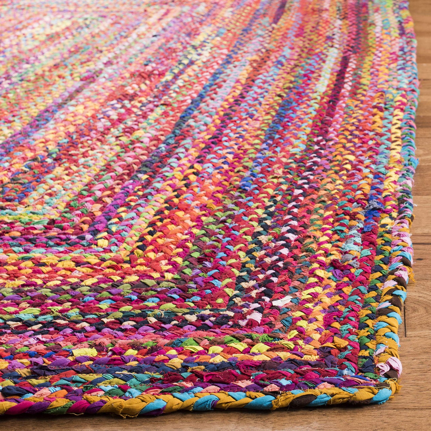 SAFAVIEH 5x8 Area Rug - Braided Collection - Red & Multi, Handmade Woven Cotton, Boho Reversible Style, Ideal for Living Room, Bedroom (BRD210A)