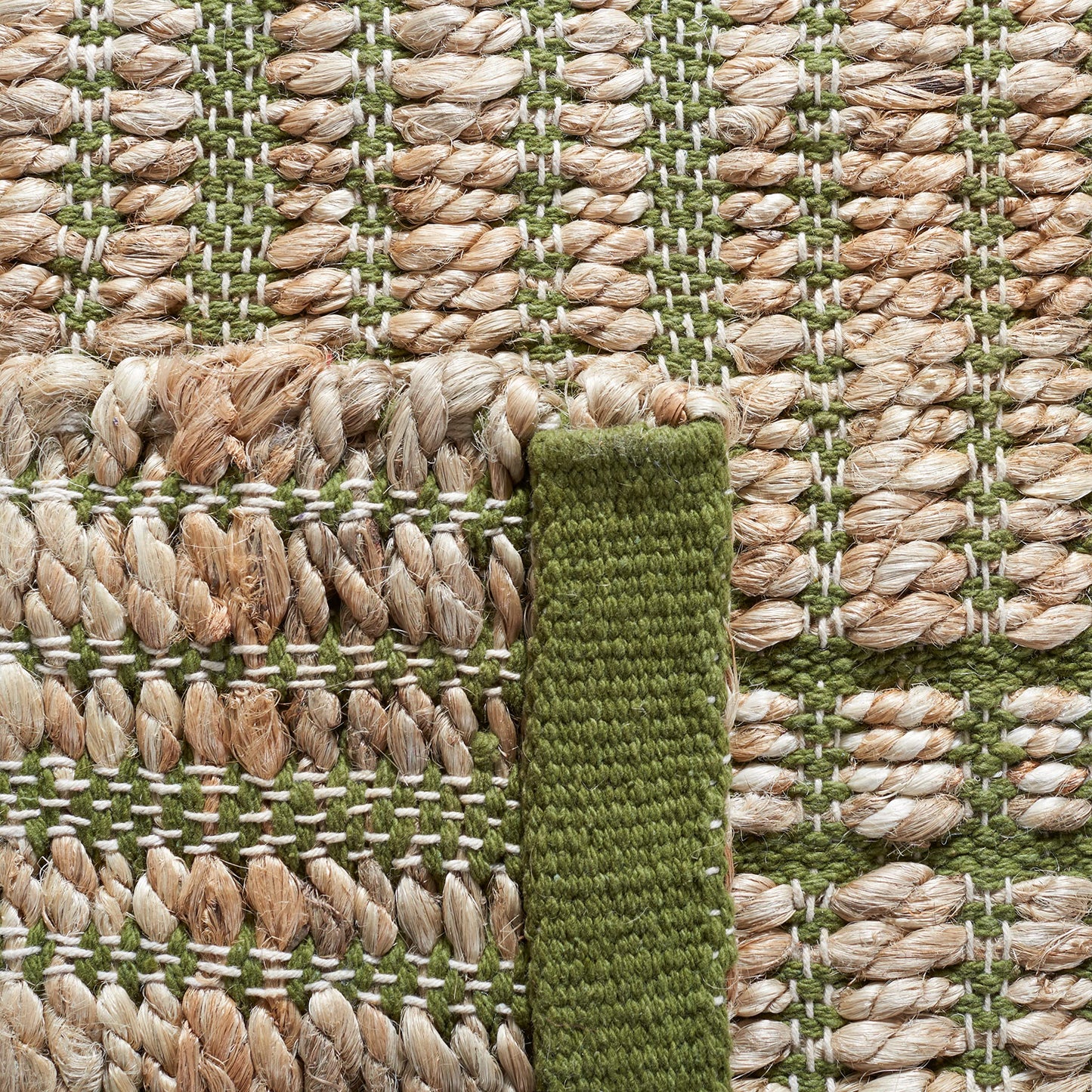 SAFAVIEH Natural Fiber Collection Accent Rug - 4' x 6', Green & Natural, Handmade Boho Stripe Farmhouse Rustic Jute & Cotton, Ideal for High Traffic Areas in Entryway, Living Room, Bedroom (NFB656Y)