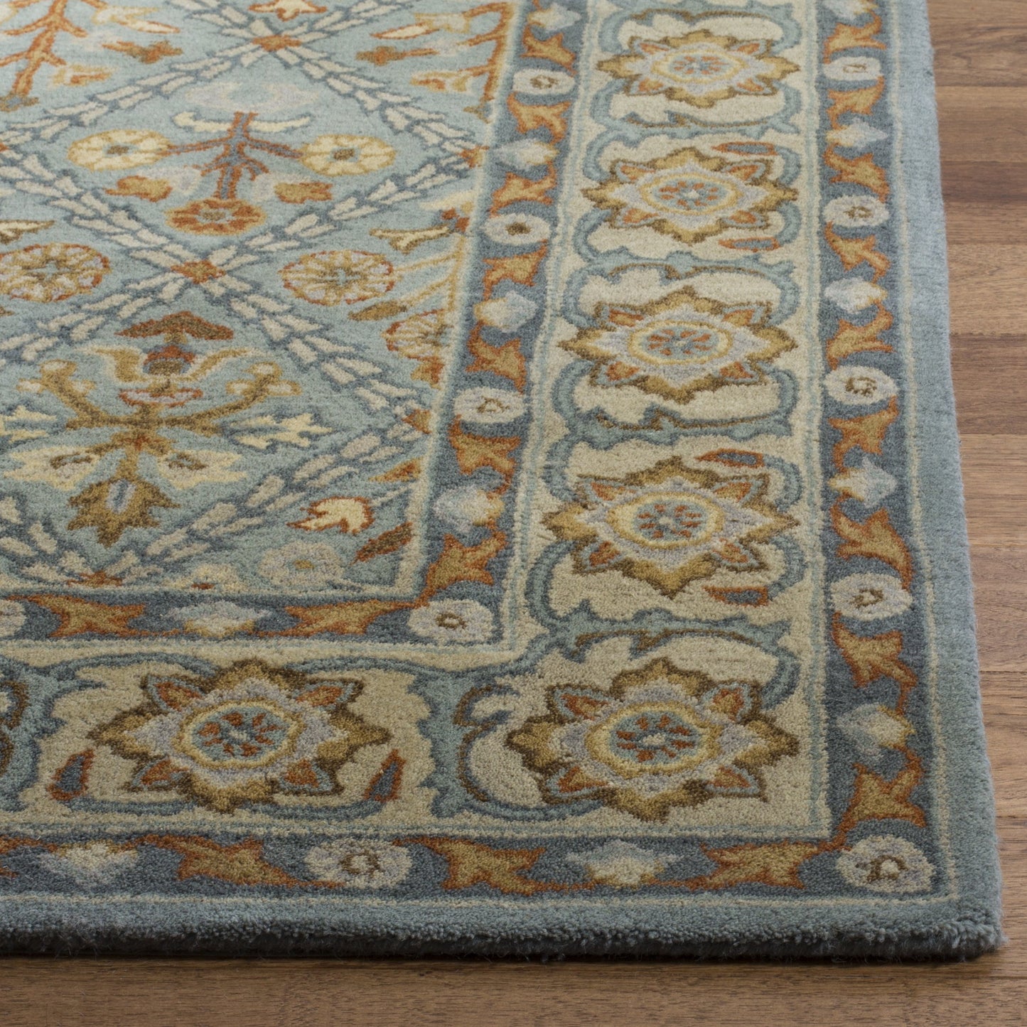 SAFAVIEH Heritage Collection Accent Rug - 3' x 5', Cream & Blue, Handmade Traditional Oriental Wool, Ideal for High Traffic Areas in Entryway, Living Room, Bedroom (HG738A)