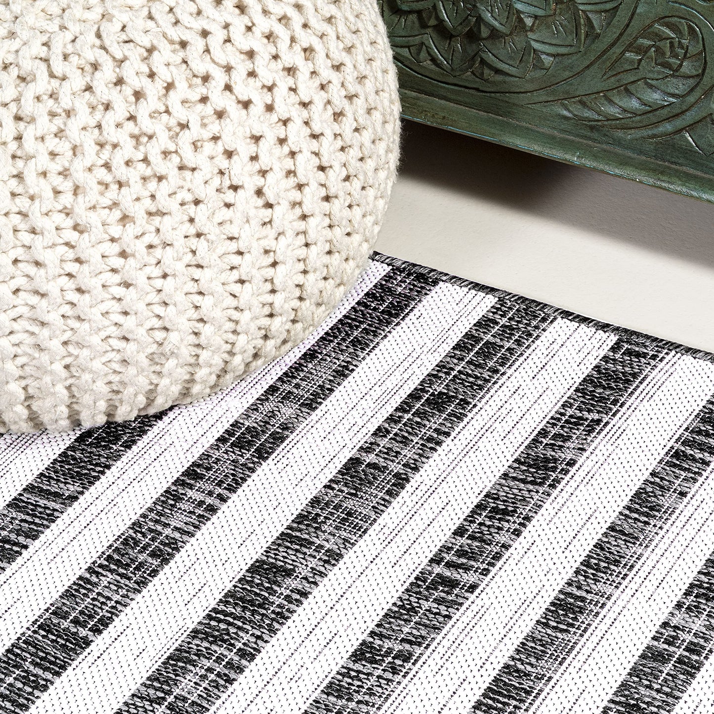 JONATHAN Y Offset Stripe Indoor Outdoor Runner Rug 2X10 Black/Ivory, Sukie Modern for Backyard, Patio, Porch, Easy-Cleaning, High Traffic, Pet-Friendly, Non-Shedding (SMB133F-210)