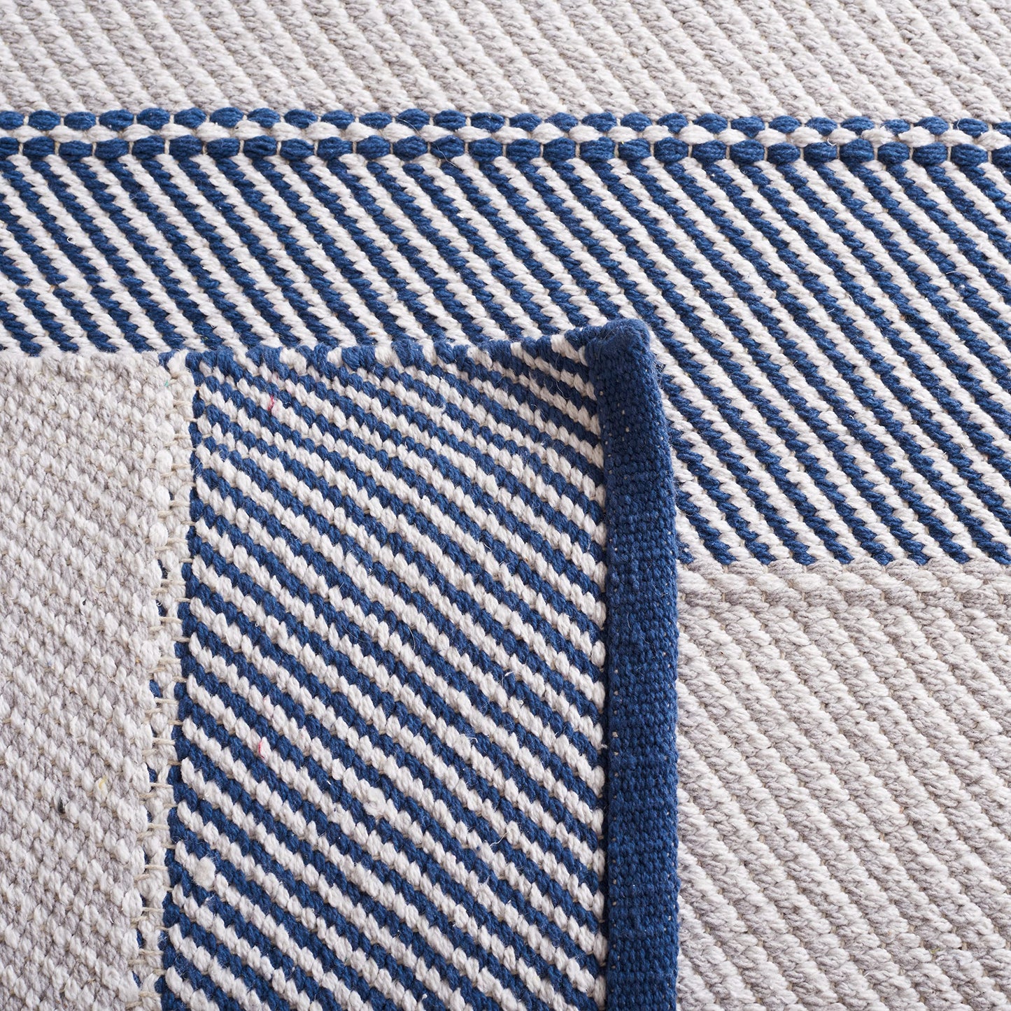 SAFAVIEH Area Rug 8x10 - Striped Kilim Collection - Large - Grey & Blue, Flat Weave Cotton, Ideal for Living Room, Bedroom, Office, Dining Space (STK803F)