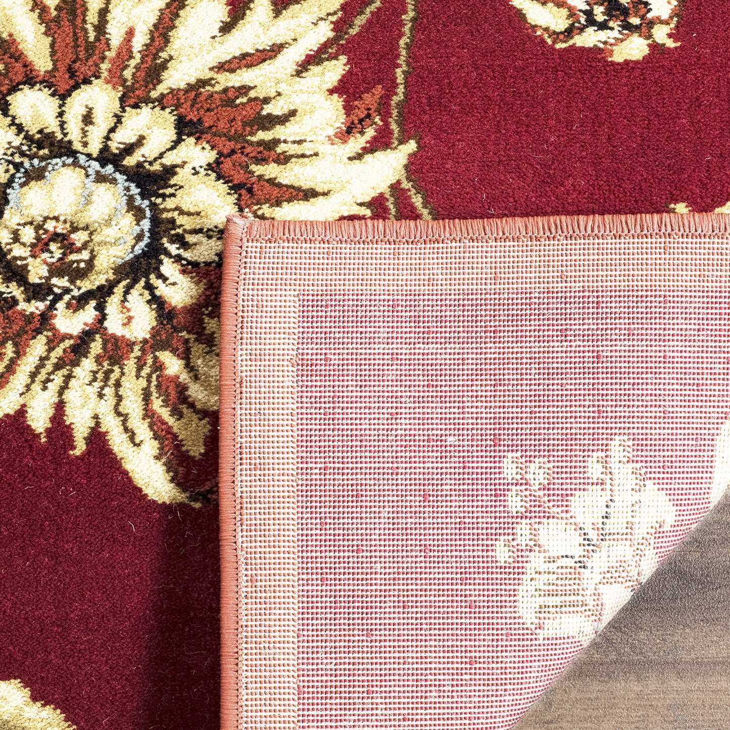 SAFAVIEH Lyndhurst Collection Accent Rug - 4' x 6', Red & Multi, Traditional Floral Design, Non-Shedding & Easy Care, Ideal for High Traffic Areas in Entryway, Living Room, Bedroom (LNH552-4091)