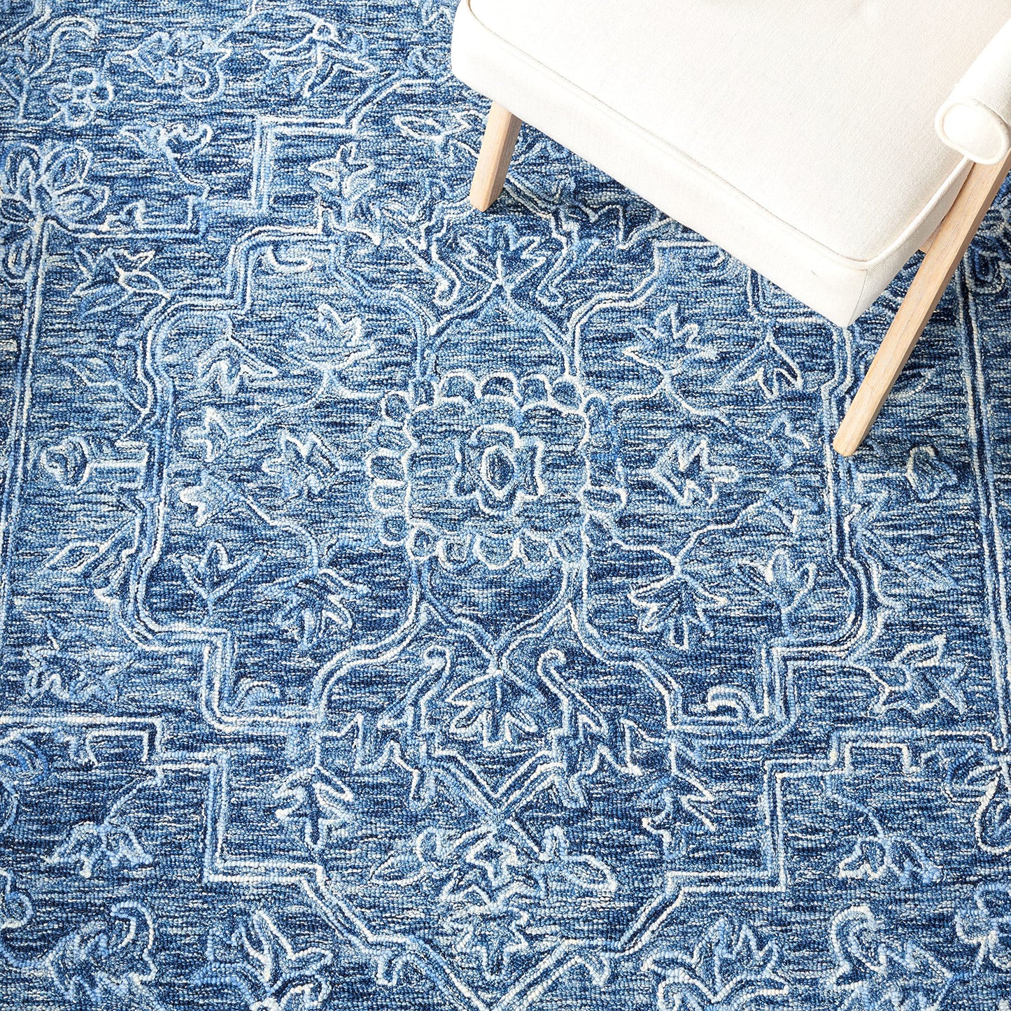 SAFAVIEH Area Rug 8x10 - Metro Collection - Large - Blue, Handmade Wool, Ideal for Living Room, Bedroom, Office, Dining Space (MET115M)